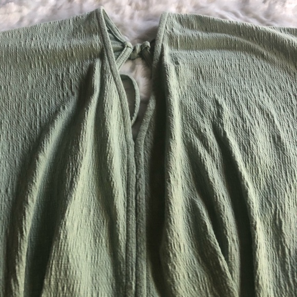 Nine West sage green v neck romper size M - Picture 3 of 12